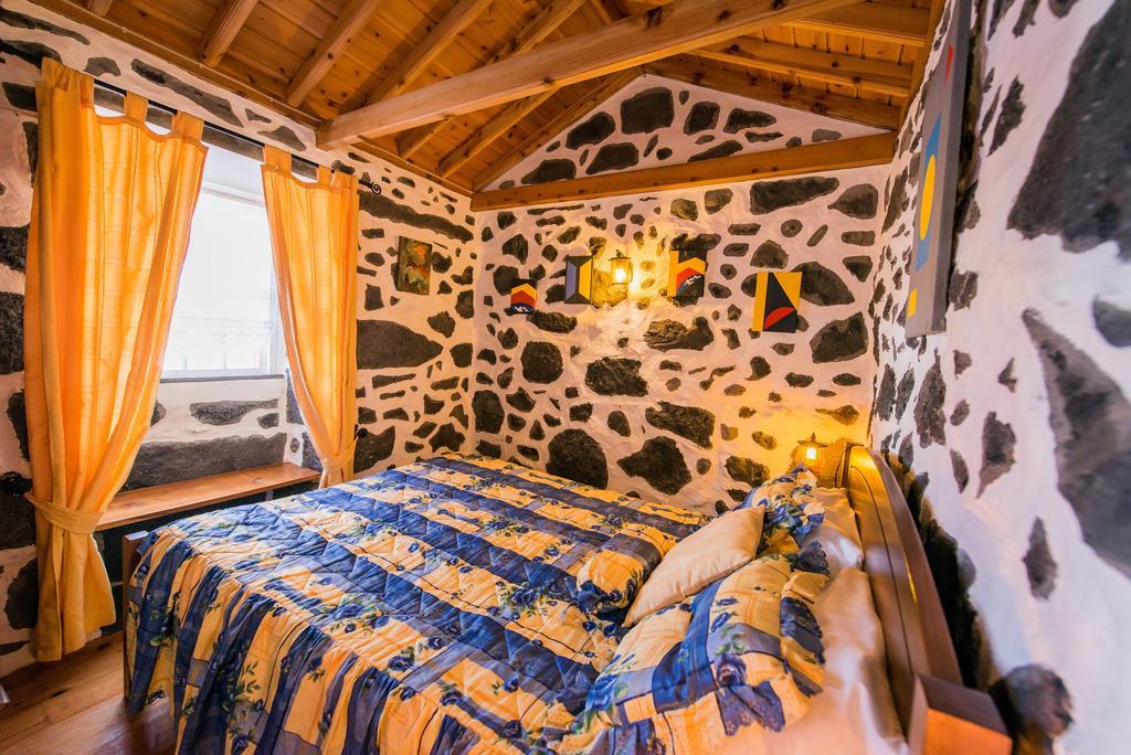 Adega Velha Villa Calheta de Nesquim Bagian luar foto