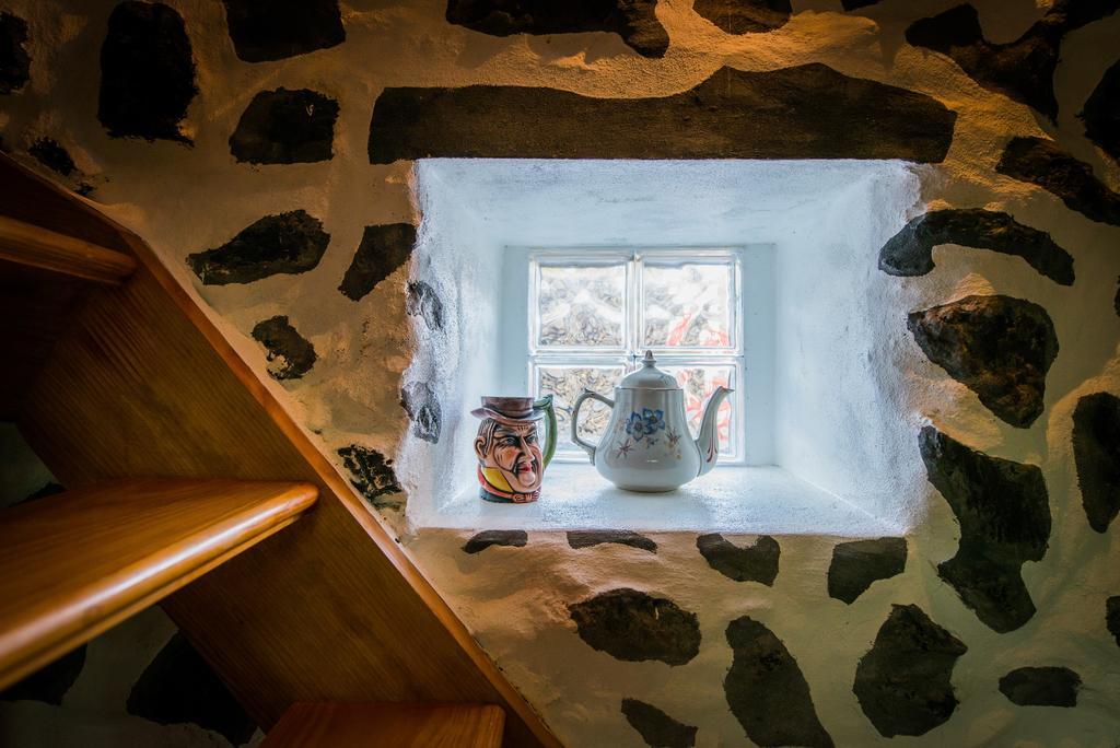 Adega Velha Villa Calheta de Nesquim Bagian luar foto
