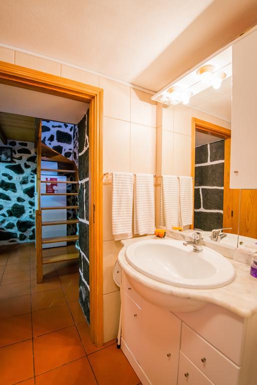 Adega Velha Villa Calheta de Nesquim Bagian luar foto
